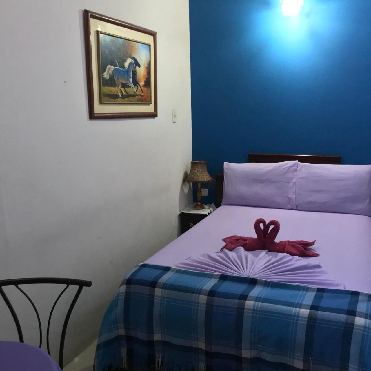 Hostal Puerto Azul 曼塔 外观 照片