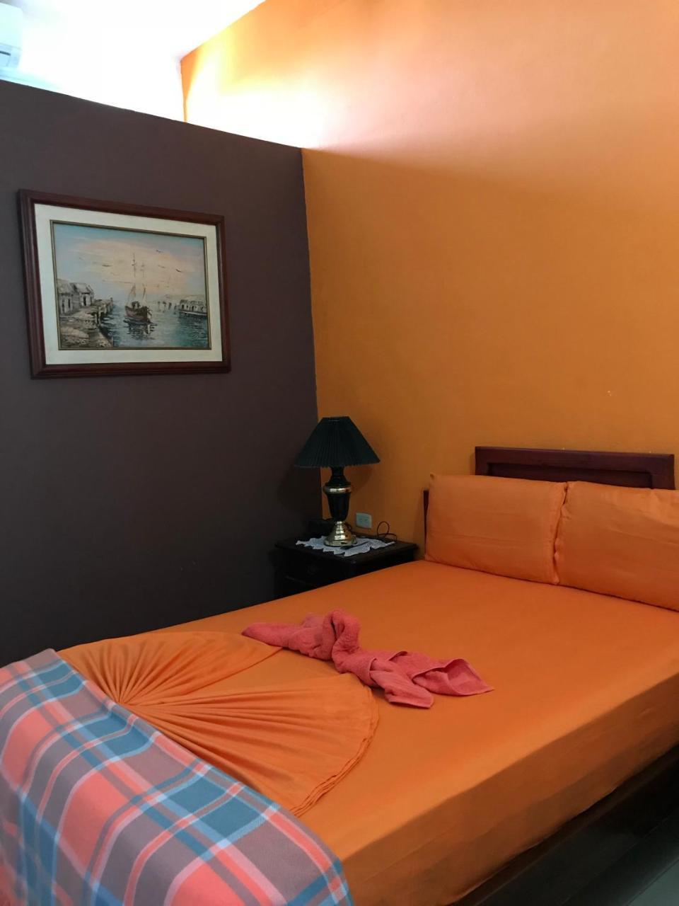 Hostal Puerto Azul 曼塔 外观 照片