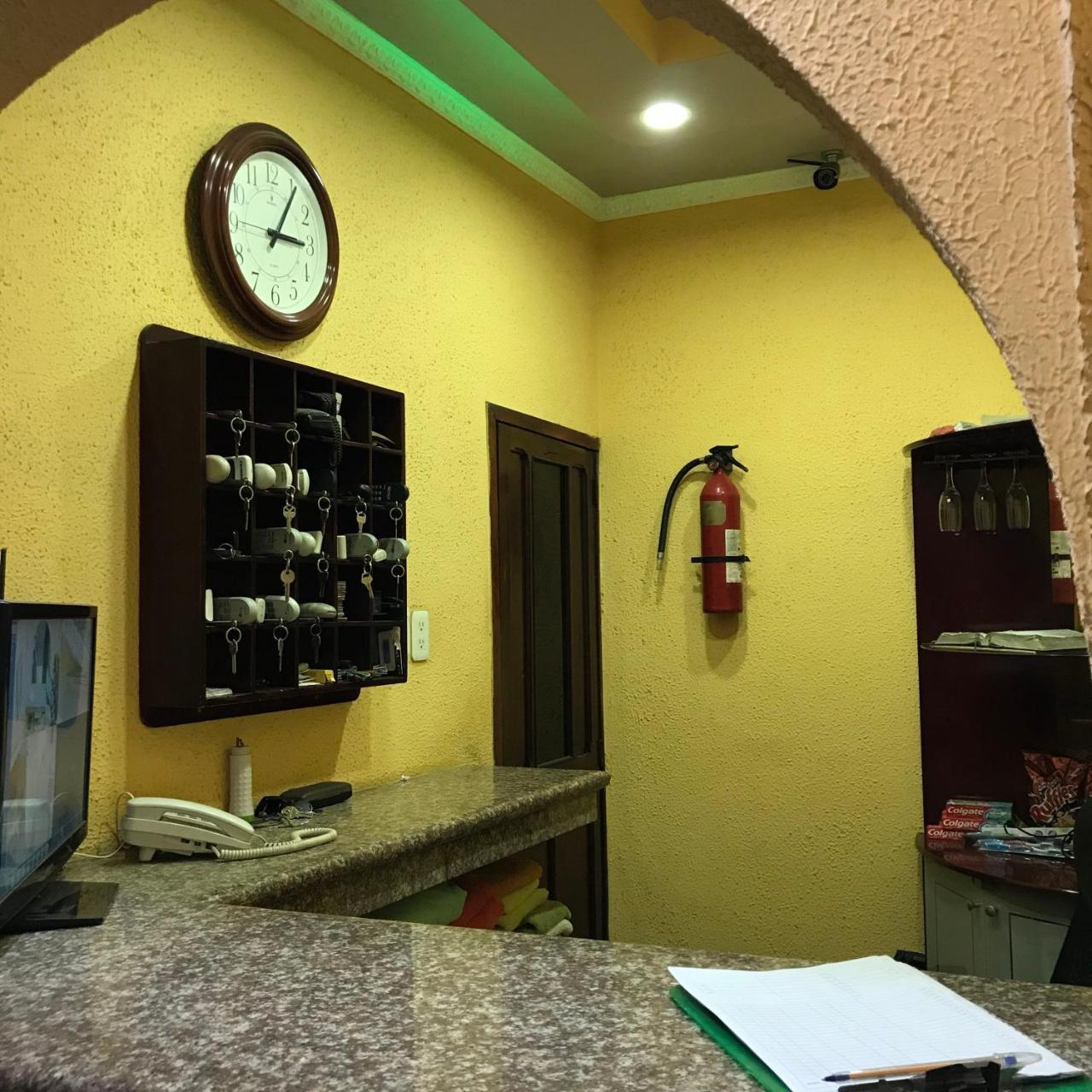 Hostal Puerto Azul 曼塔 外观 照片